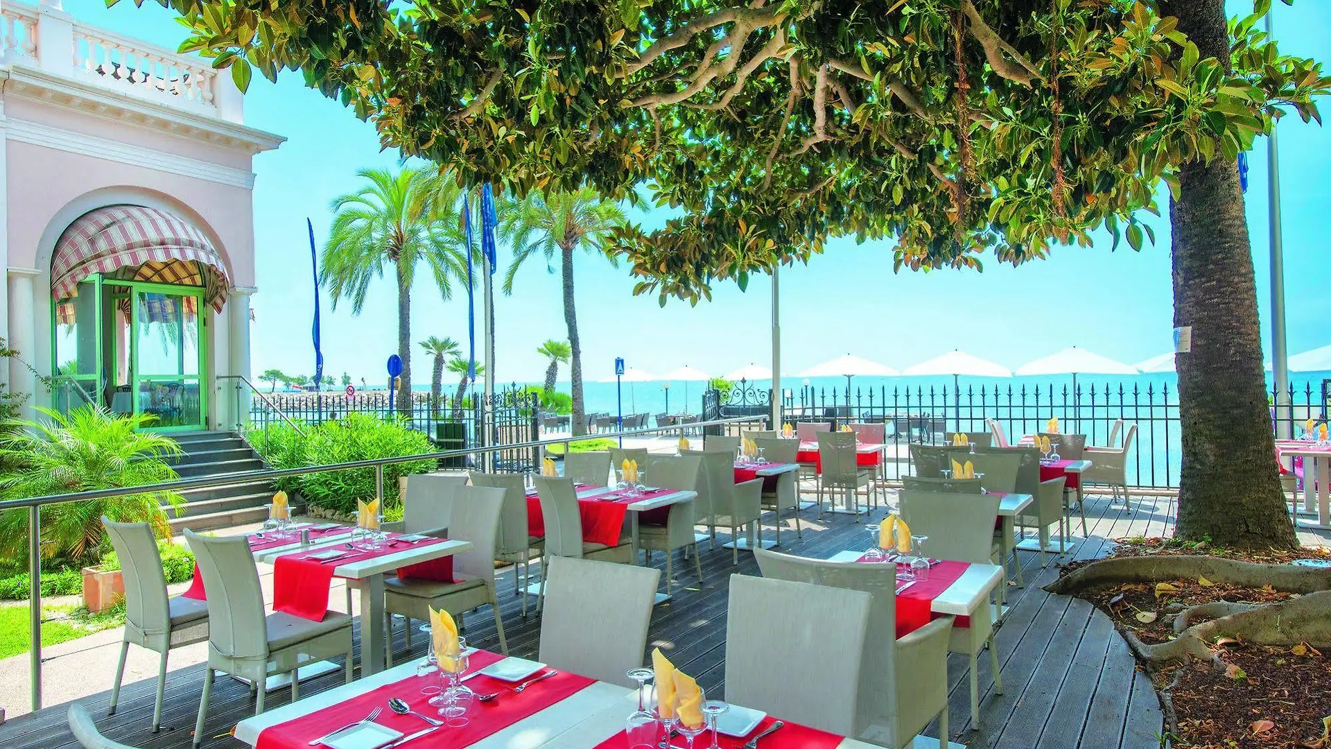 Hotel Vacances Bleues Balmoral Menton France