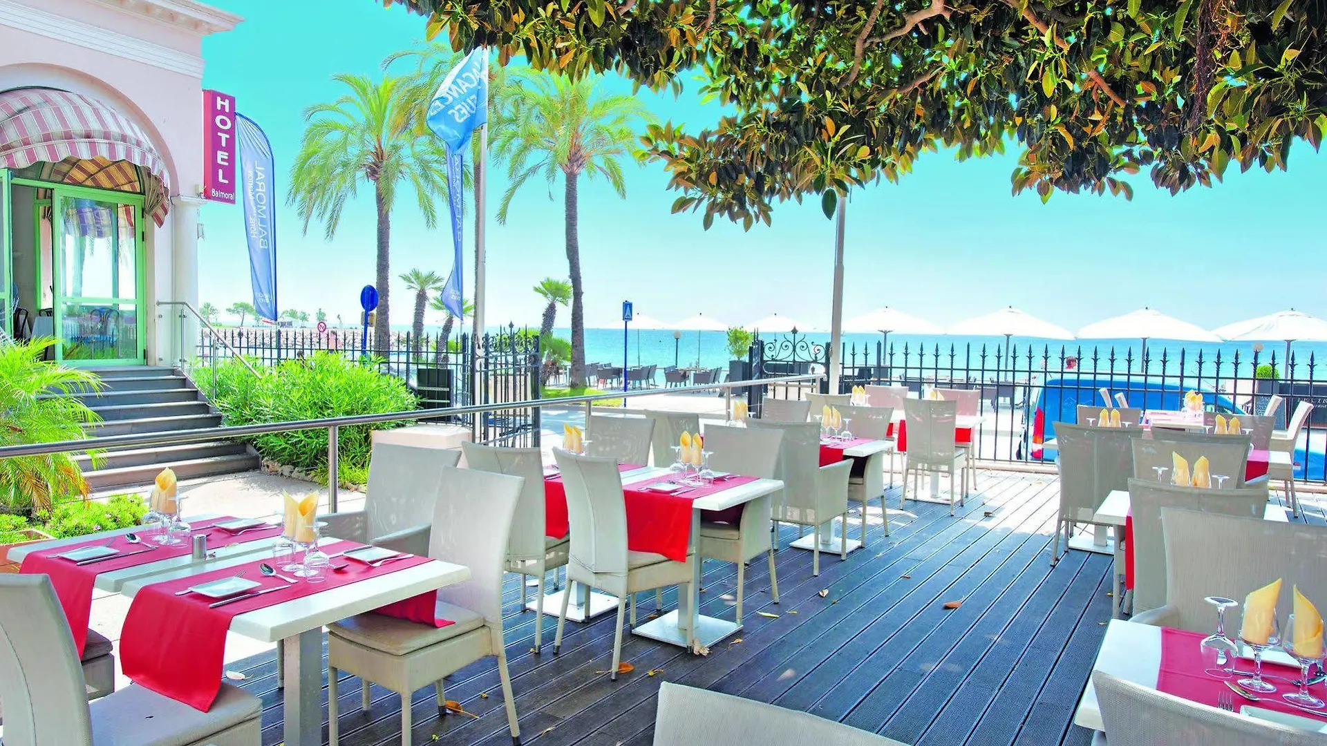 Hotel Vacances Bleues Balmoral Menton 3*,  Frankrike