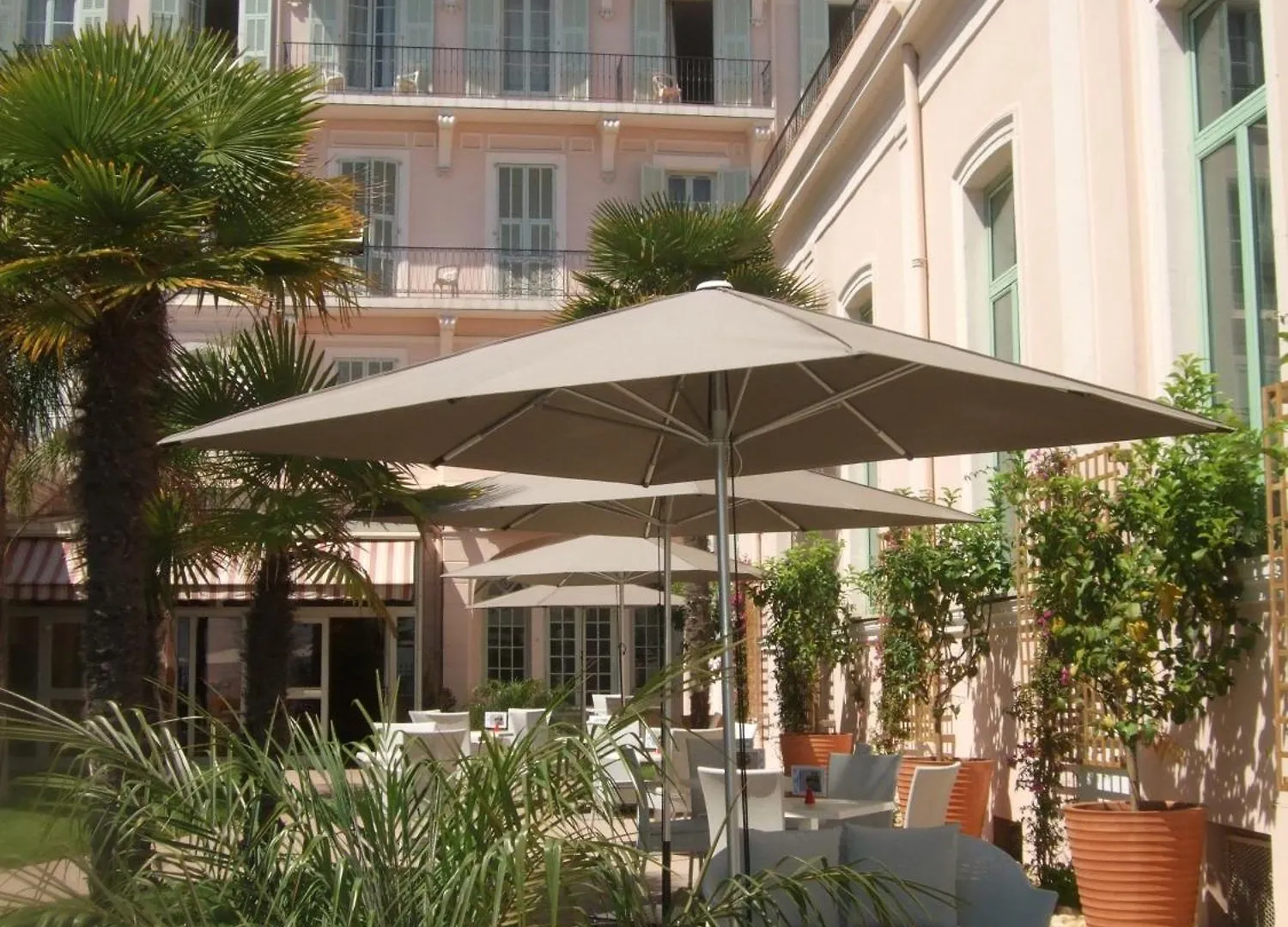 Hotel Vacances Bleues Balmoral Mentone