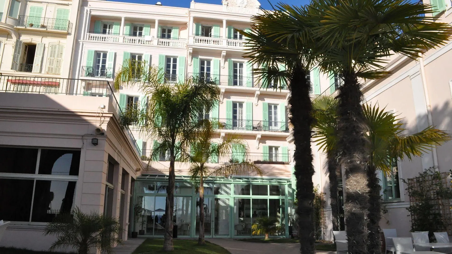 Hotel Vacances Bleues Balmoral Mentone Francia