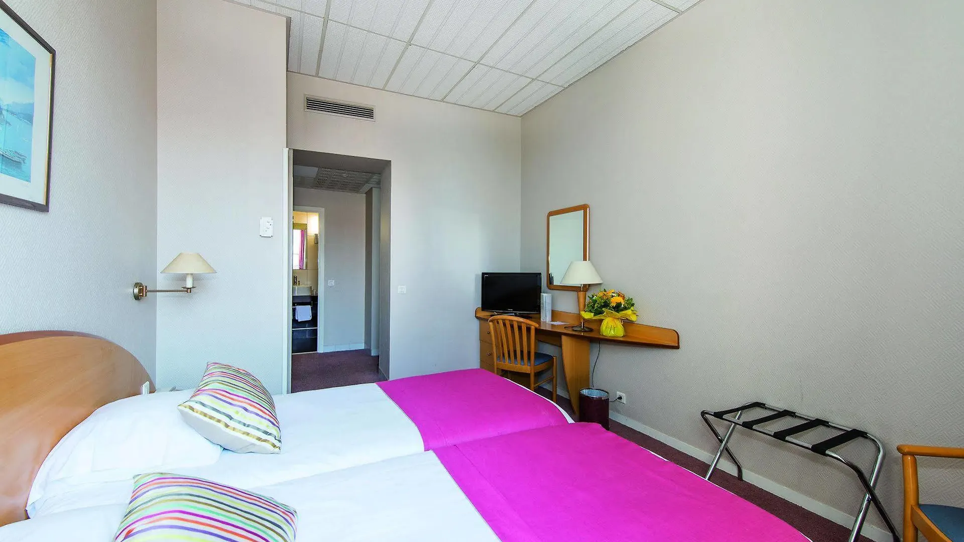 ***  Hotel Vacances Bleues Balmoral Mentone Francia